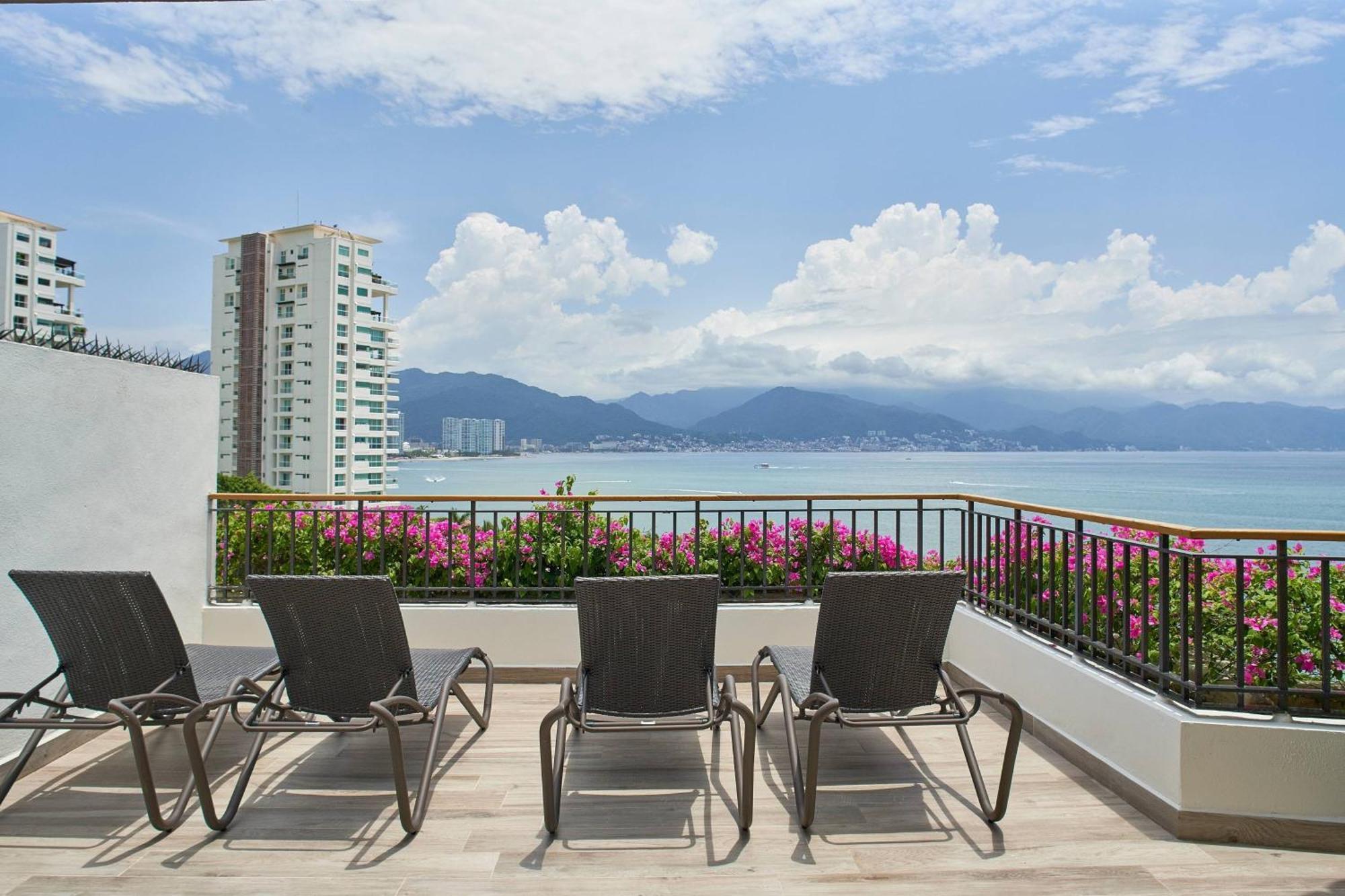 Marriott Puerto Vallarta Resort & Spa Exterior photo