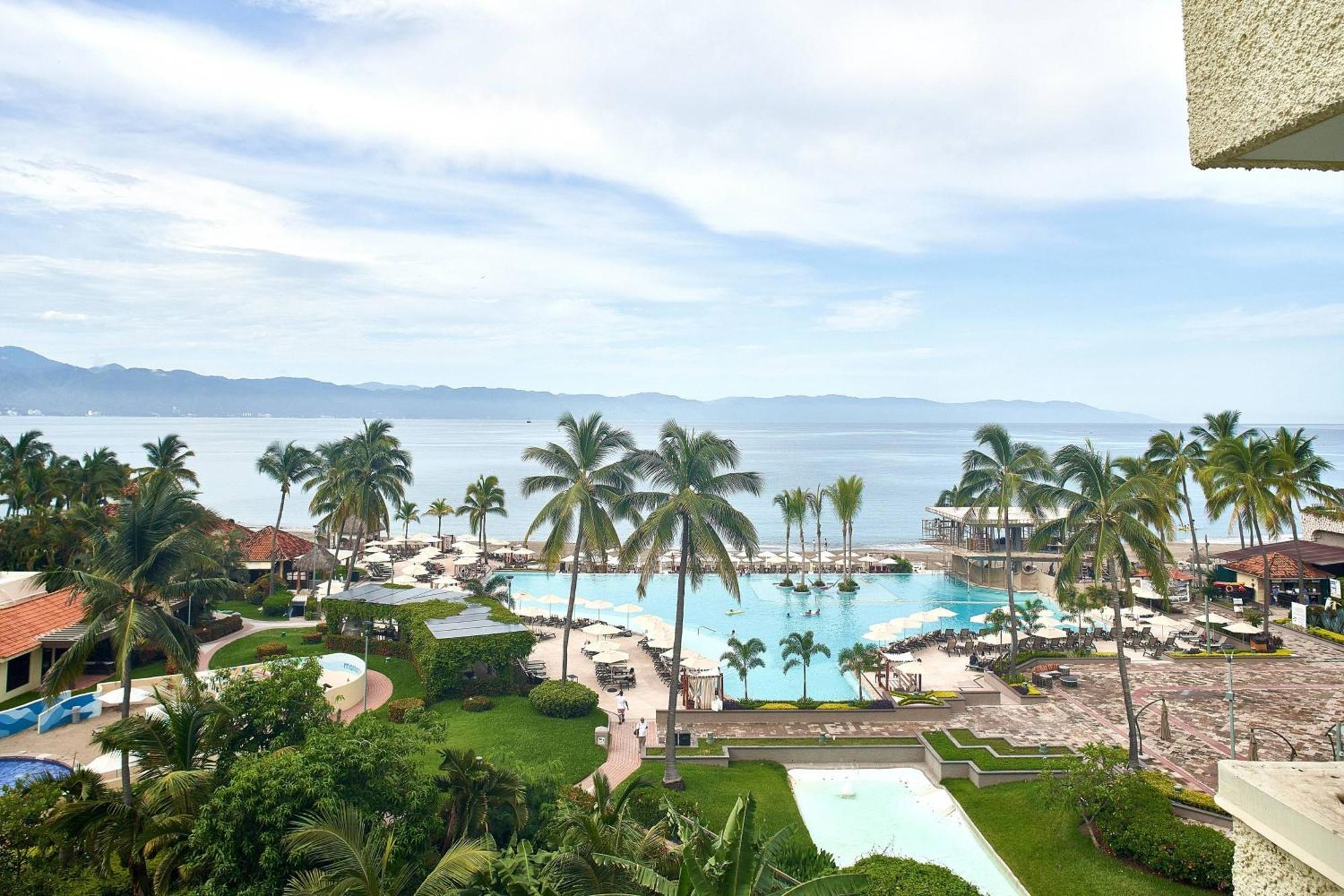 Marriott Puerto Vallarta Resort & Spa Exterior photo