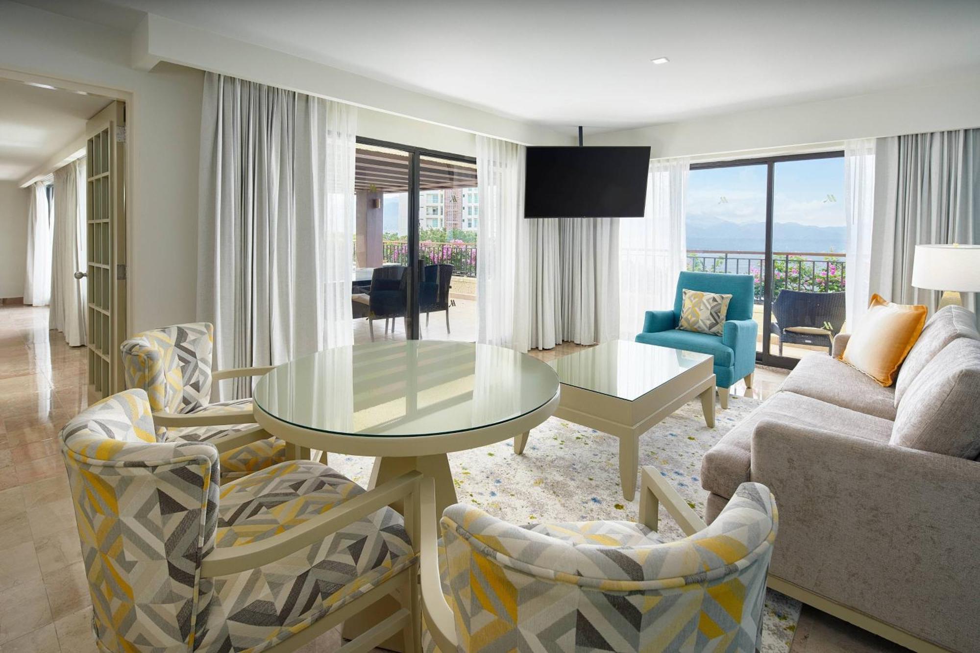 Marriott Puerto Vallarta Resort & Spa Exterior photo