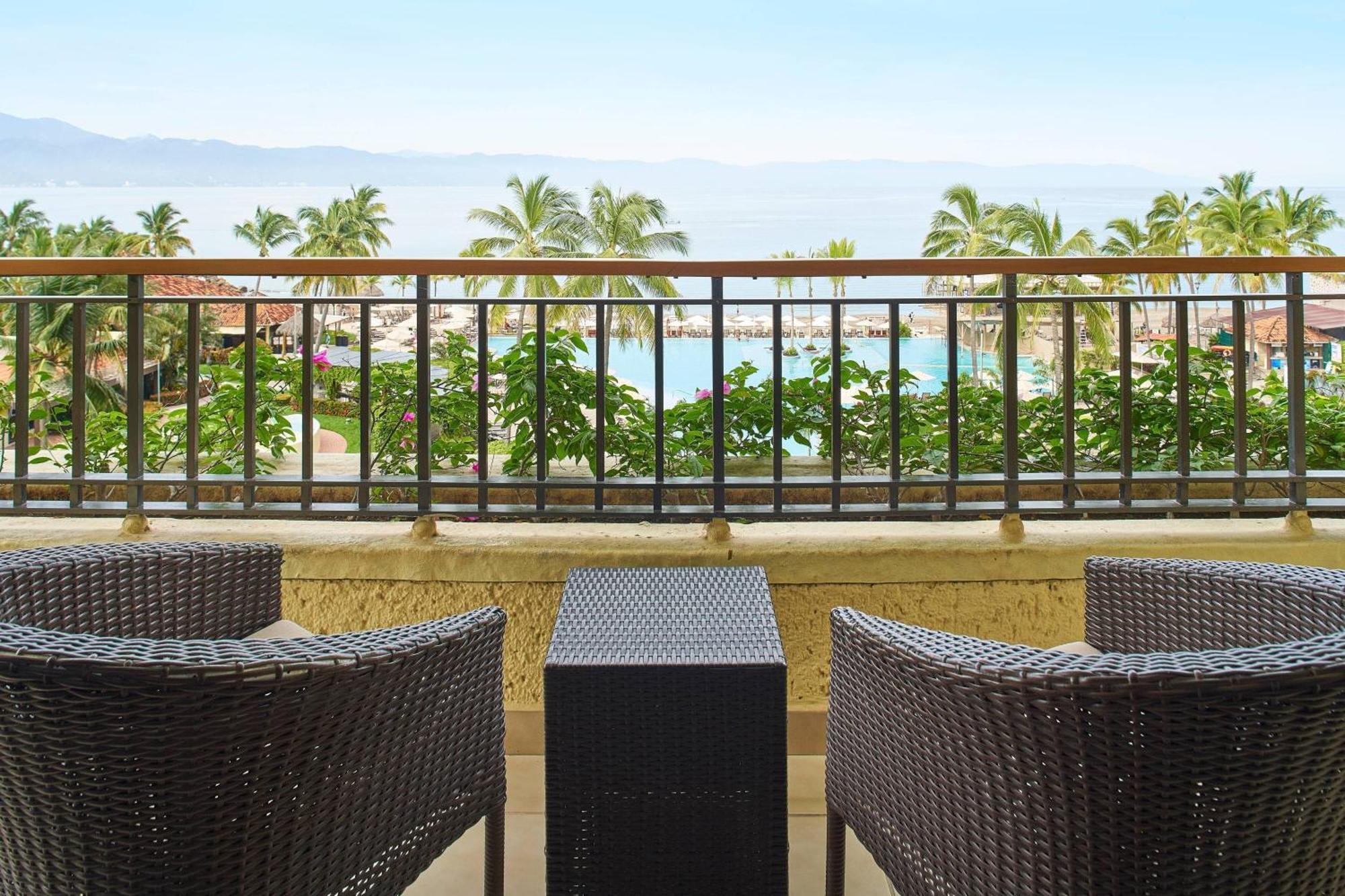 Marriott Puerto Vallarta Resort & Spa Exterior photo