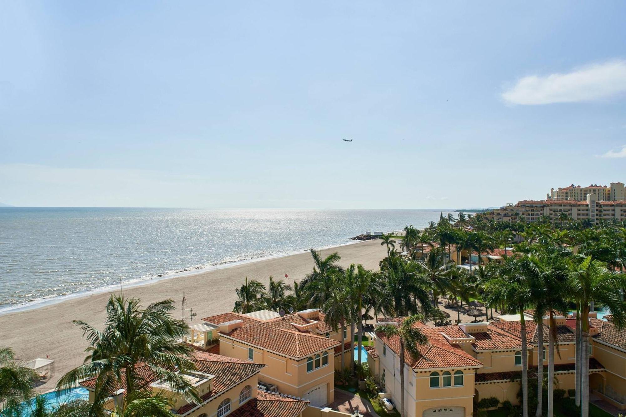 Marriott Puerto Vallarta Resort & Spa Exterior photo