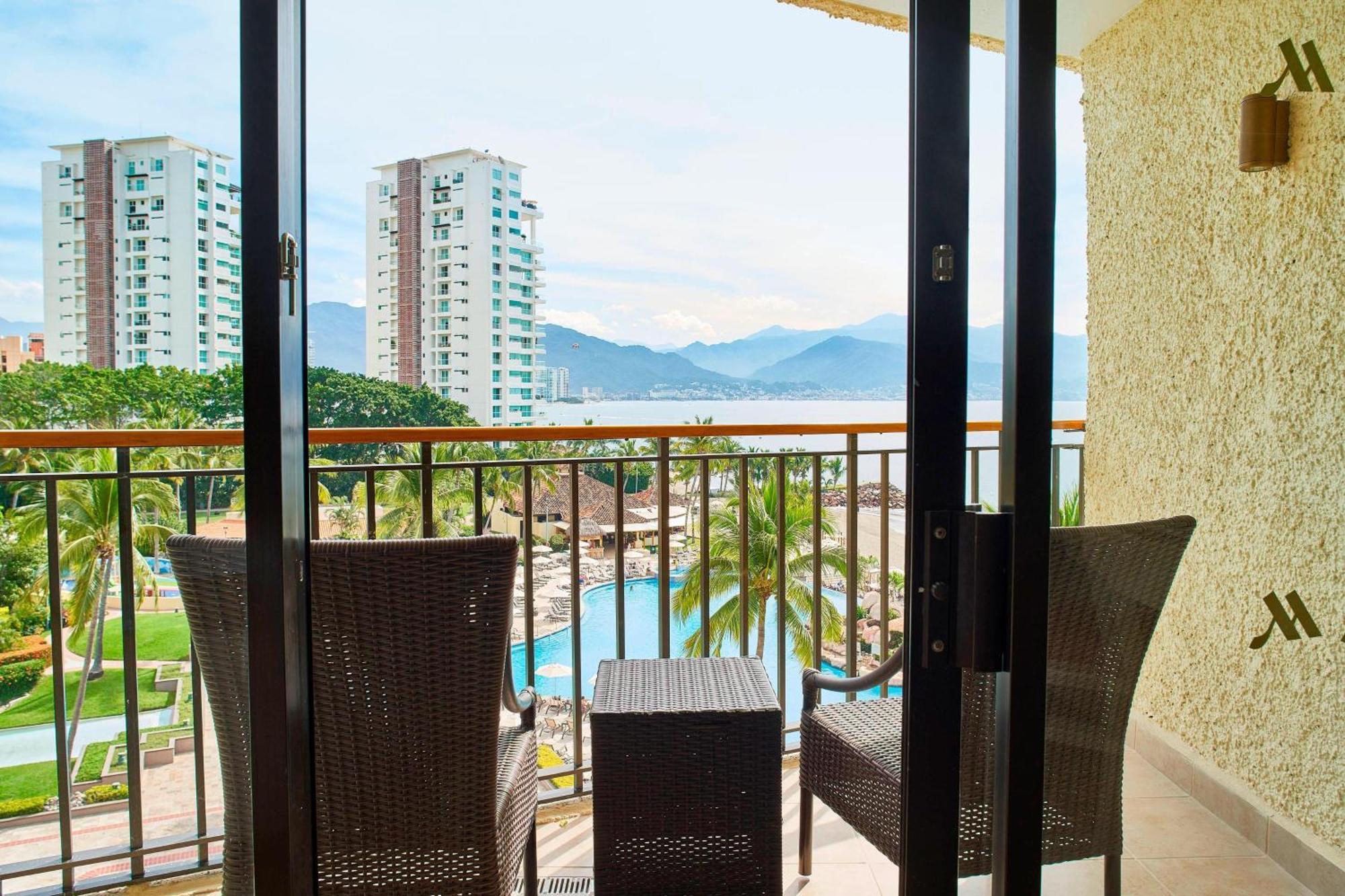 Marriott Puerto Vallarta Resort & Spa Exterior photo