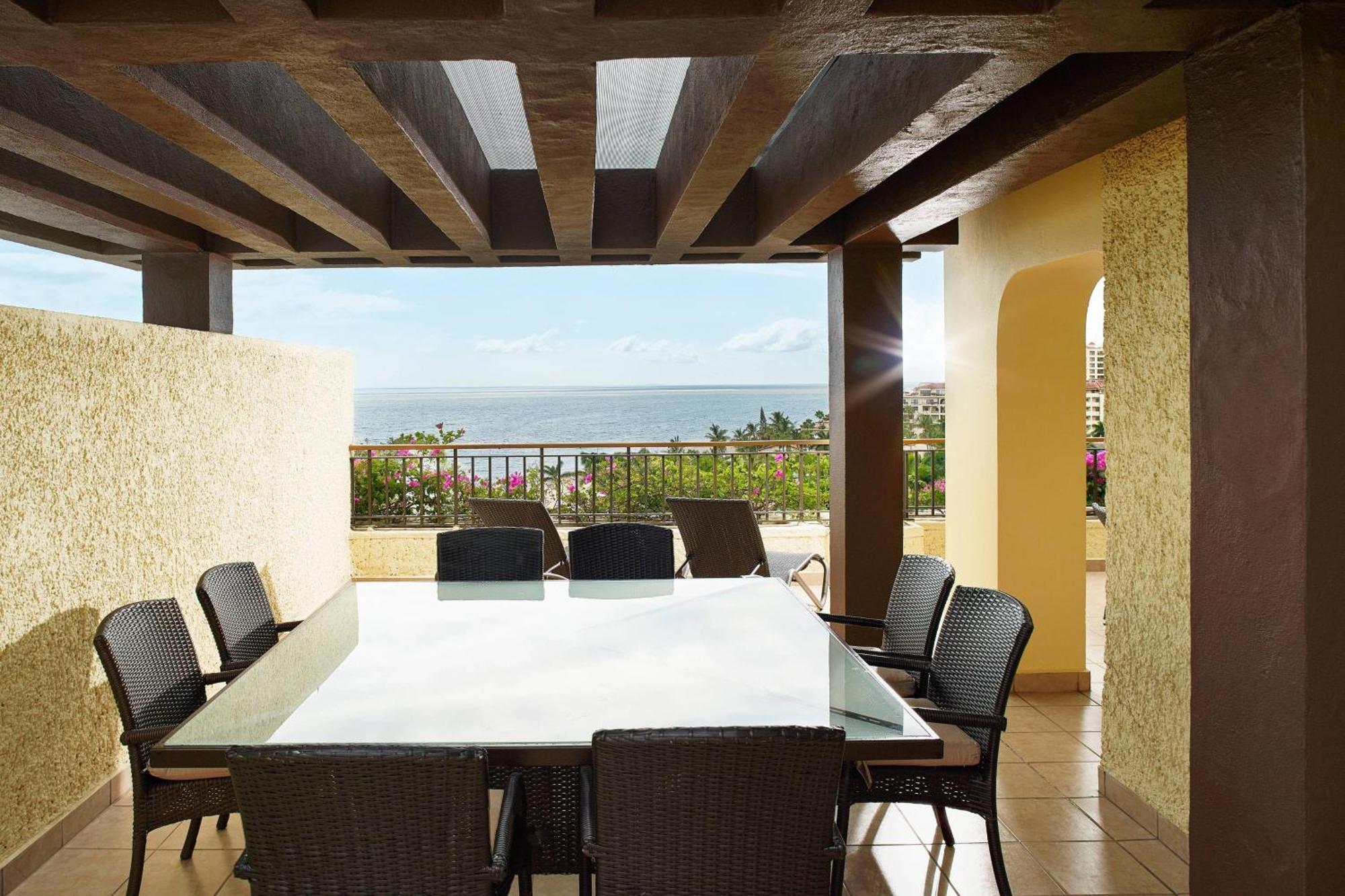 Marriott Puerto Vallarta Resort & Spa Exterior photo